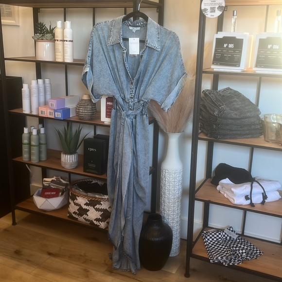 NWT Oli & Hali Dress - Picture 2 of 2